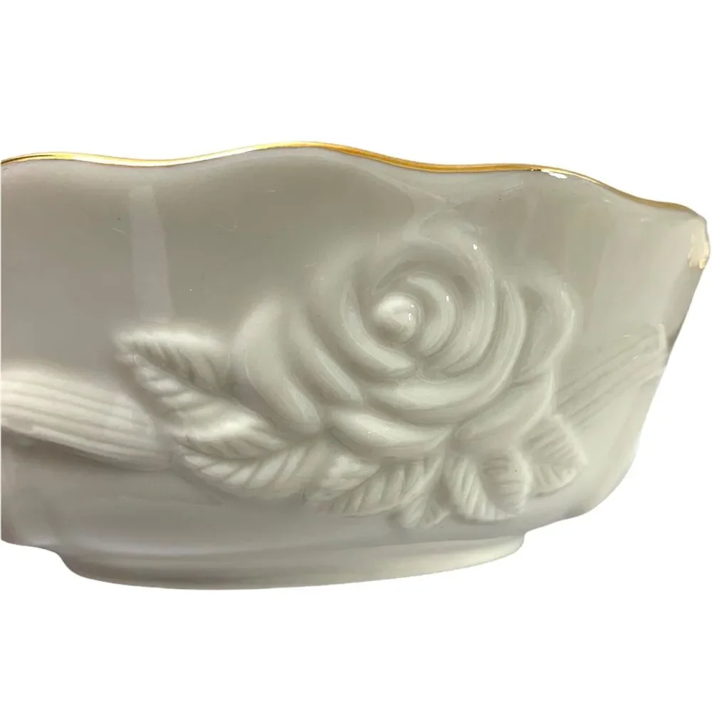 2 Lenox Bowls Ivory Embossed Rose Floral Scalloped Edge Handcraft‎ Goldtone Trim
